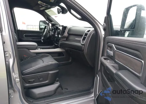 2023 Ram 2500 Laramie 4X4 6'4 Box z USA, uszkodzony, nr VIN 3C6UR5FLXPG629512